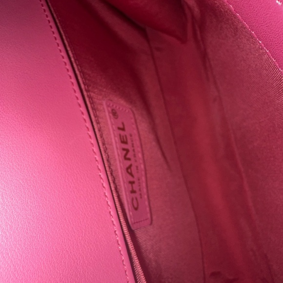 RARE CHANEL BOY PINK BAG - Picture 6 of 10